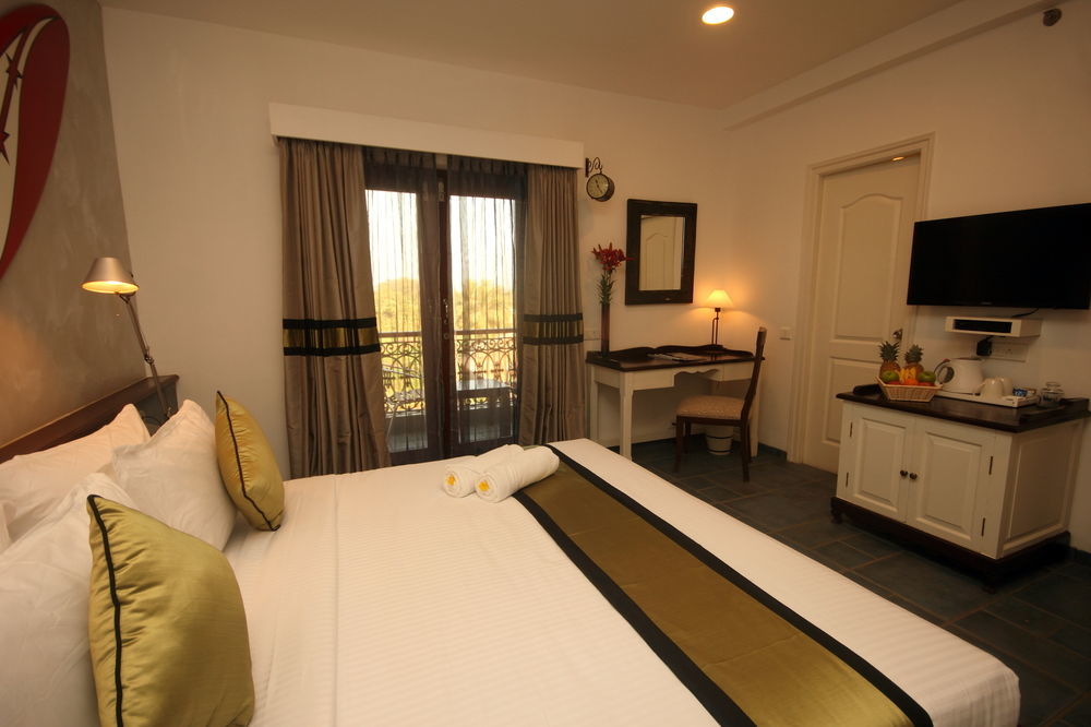 Hotel The Fern Residency, Miramar Panaji Esterno foto