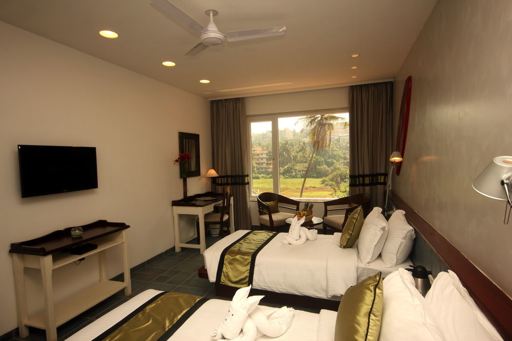 Hotel The Fern Residency, Miramar Panaji Esterno foto