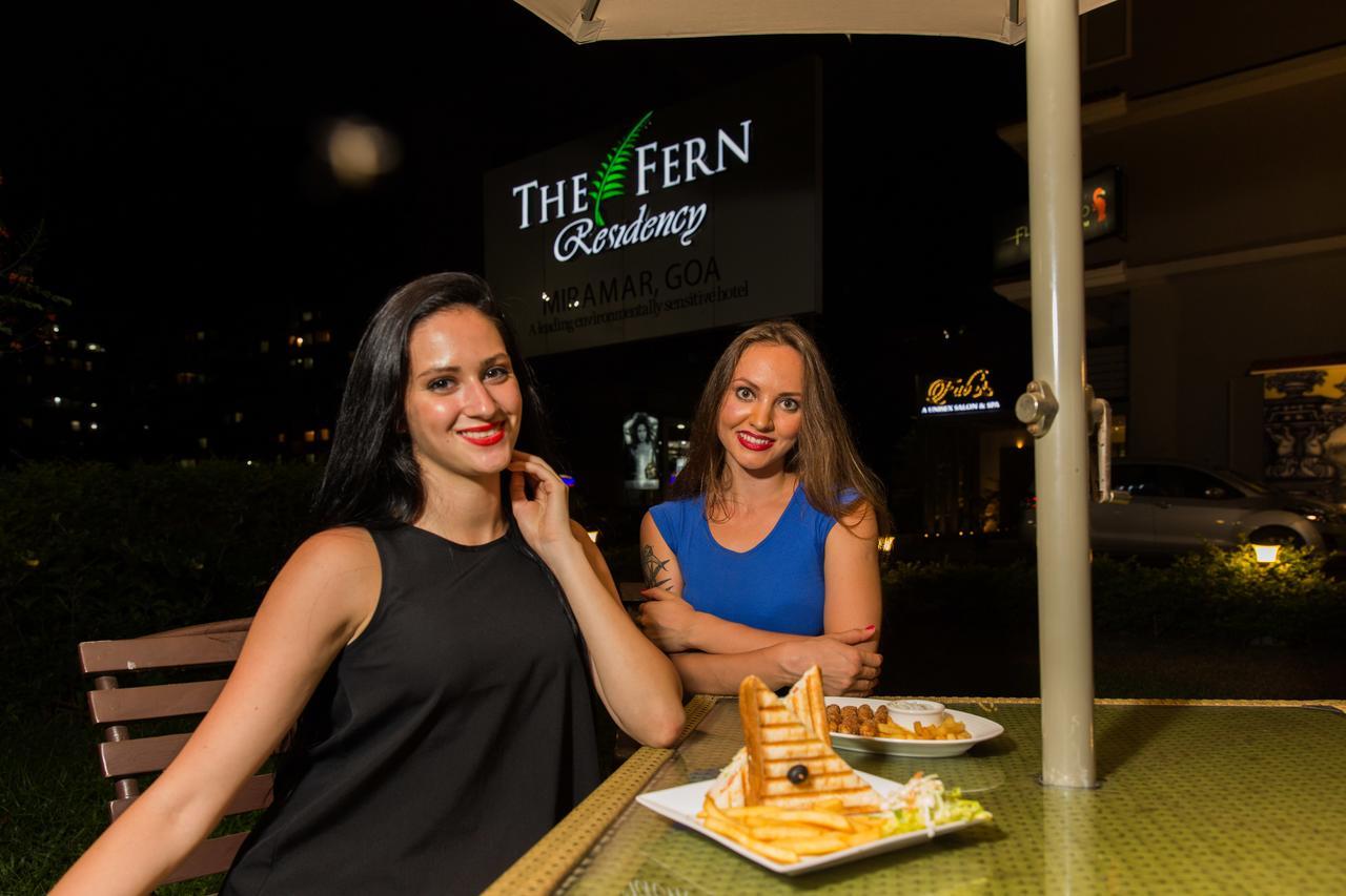 Hotel The Fern Residency, Miramar Panaji Esterno foto