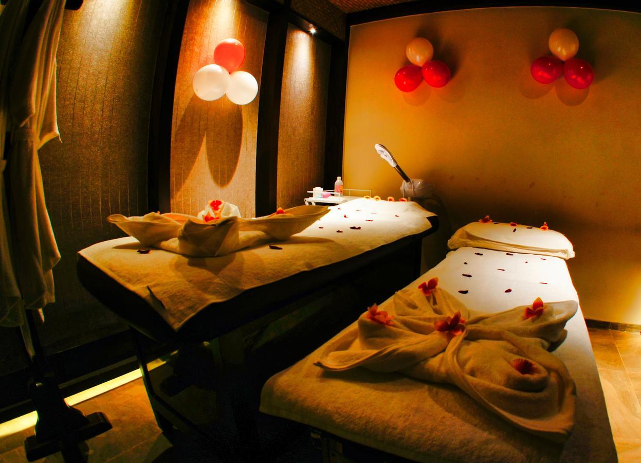 Hotel The Fern Residency, Miramar Panaji Esterno foto